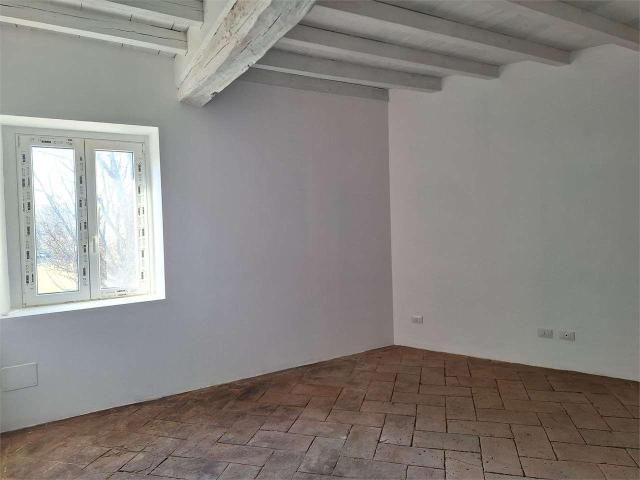 affitto Via Conte Stefano Jacini trilocale 65mq