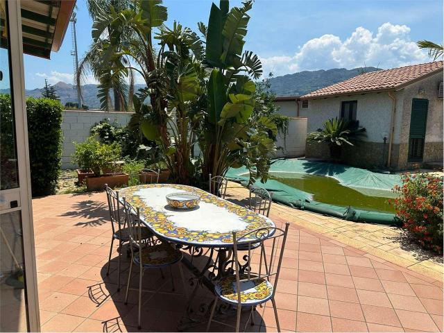 affitto Via Roma 7 vani 240mq