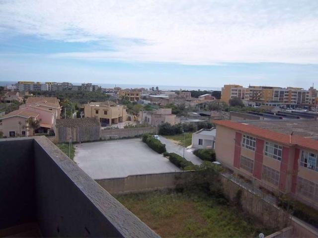 affitto Via Salemi trilocale 100mq
