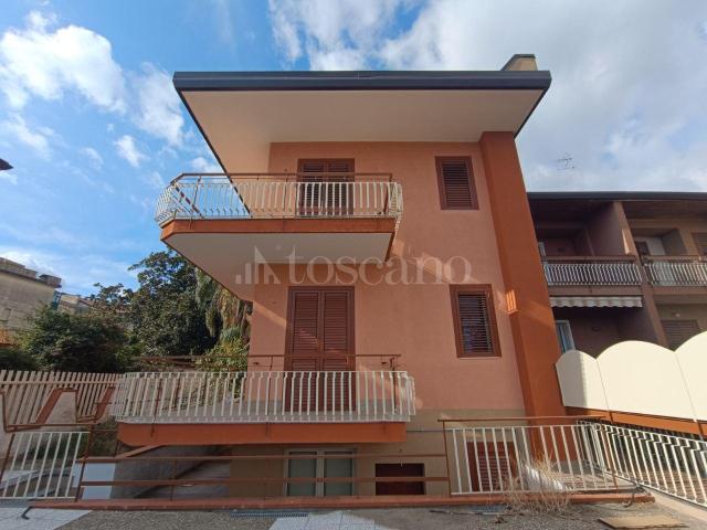 affitto Villa a San Giovanni la Punta in via duca d'aosta 187/2025 | Toscano
