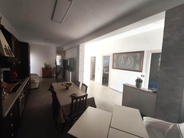 Affitto Villa, in zona AGNONE BAGNI, AUGUSTA