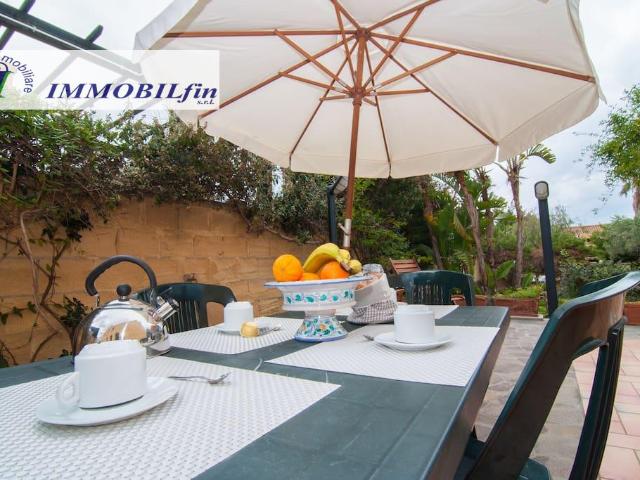 Affitto Villa indipendente a Cefalu'