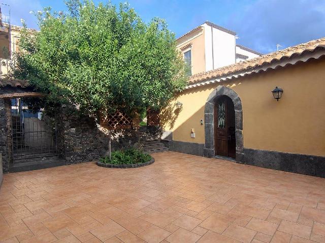 Affitto Villino, TRECASTAGNI