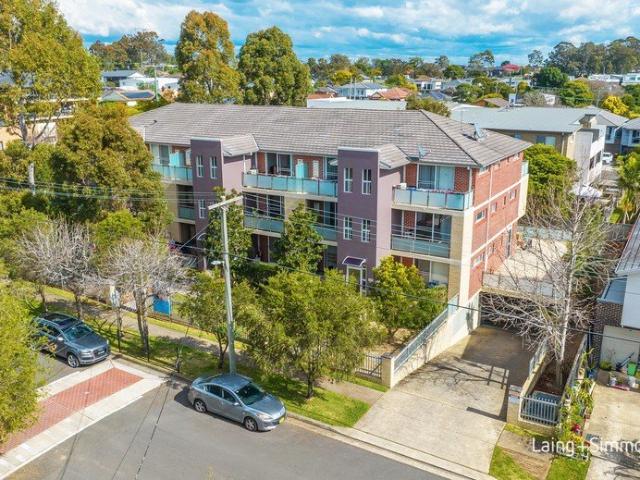Affordable Mid Floor Two Bedroom Apartment in the Heart of Guildford