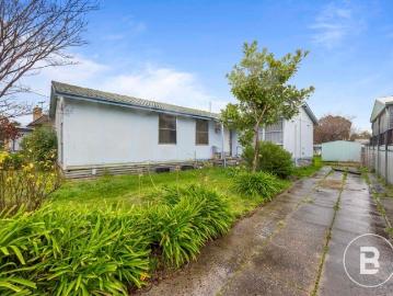 Affordable Opportunity Opposite Parkland