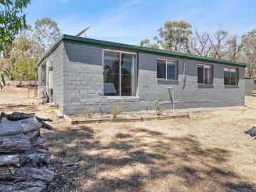 AFFORDABLE ACERAGE CLOSE TO TOWN 29 ACRES