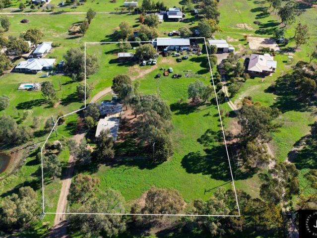 AFFORDABLE ACREAGE ON HUNTS ROAD