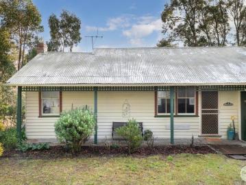 Affordable Acreage Living on 5 Picturesque Acres