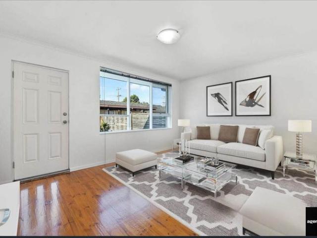 Affordable and Convenient Living in Clayton South!