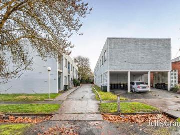 Affordable Ballarat Central investment or first home opportunity