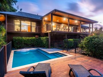 Edward Island, Queensland - Equipped kitchen