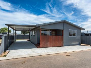 Affordable Beachside Lifestyle