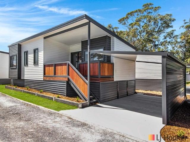Affordable Coastal Lifestyle Brand New Over 55's Villa Opposite the Beach !
