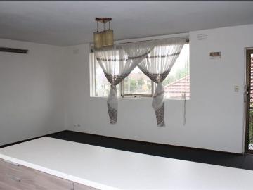 Affordable & Convenient Two Bedroom Apartment in Prime Footscray Location
