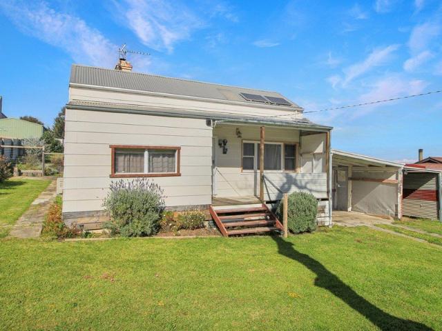 AFFORDABLE COUNTRY CHARM WITH PLENTY OF POTENTIAL
