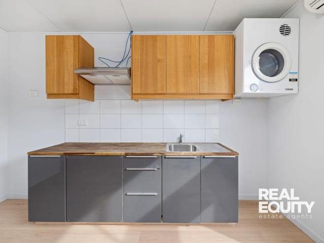 Affordable Cozy One Bedroom Unit Above Shops