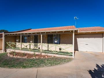 Affordable Entry into the Bluff Point Lifestyle