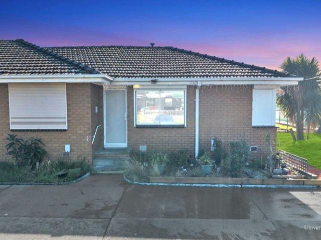 Affordable Entry Level Living !