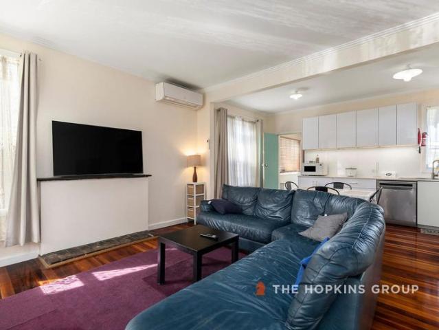 Affordable, Fully Furnished Room in Prime Bellfield Location All Utilities Included!