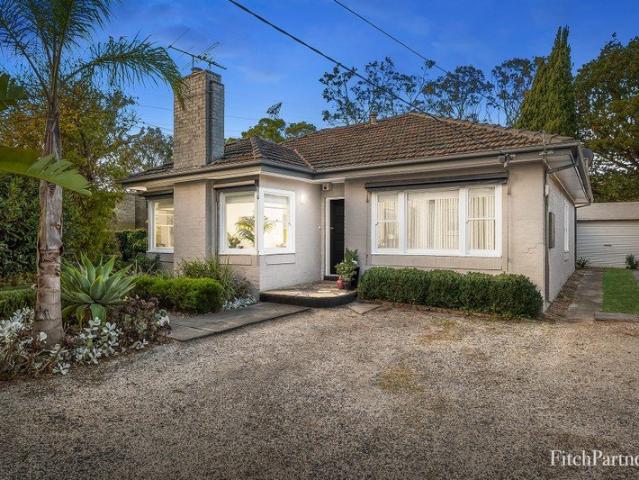Affordable Family Entertainer on 843 sqm Land!