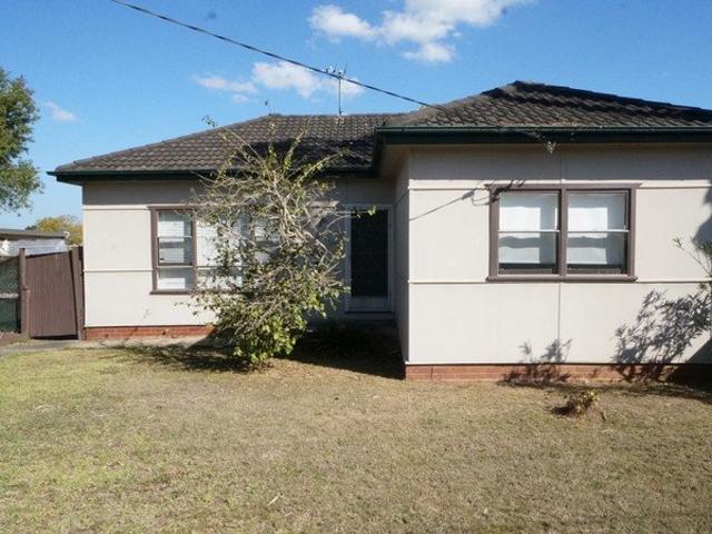 AFFORDABLE FAMILY LIVING IN FAIRFIELD WEST