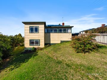 Hillcrest, Burnie, Burnie, Tasmania, Burnie County, Walker Island, Cloudy Bay, Kingborough, Tasmania Island
