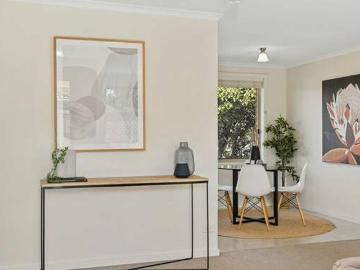House for sale in Tasmania - Garden