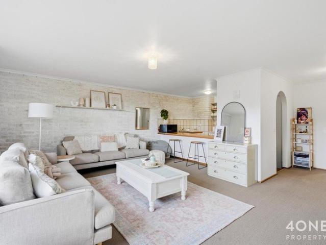 Affordable Glenorchy Gem with Stunning Views