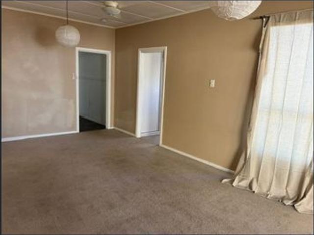 Affordable home in South Tamworth with huge yard