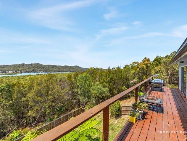 Affordable Island Living with Waterviews enjoy the cool breezes