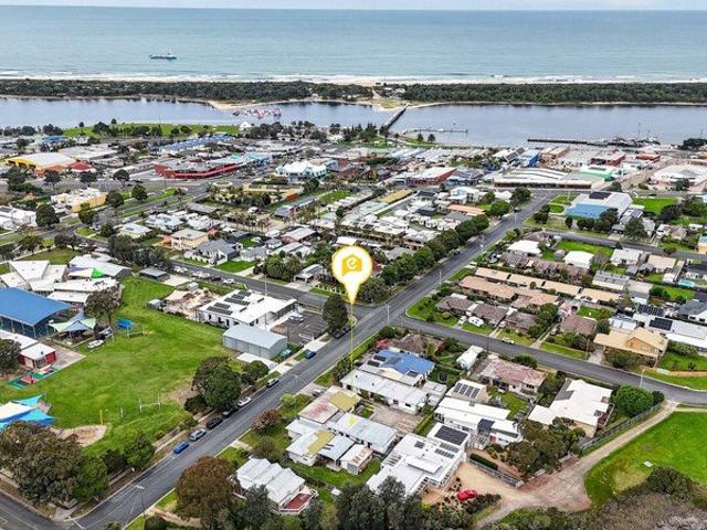 Affordable Lakes Entrance Investment With Immediate Return