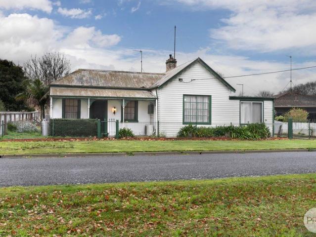 Affordable Learmonth Home, Priced at just $399,000