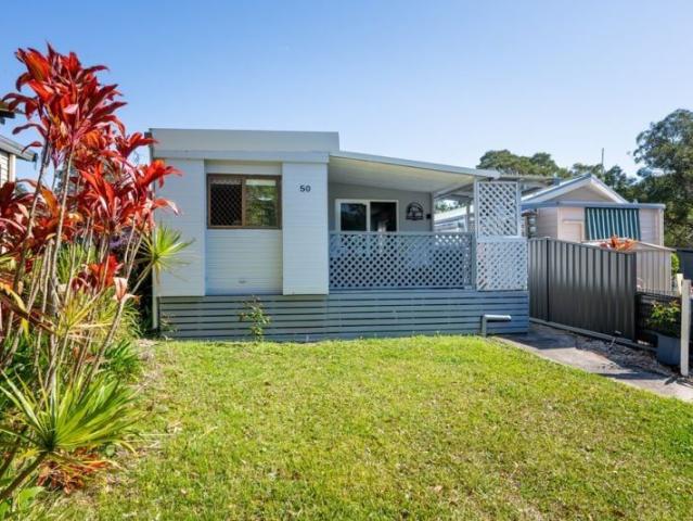 AFFORDABLE LIVING, BEACH A STROLL AWAY