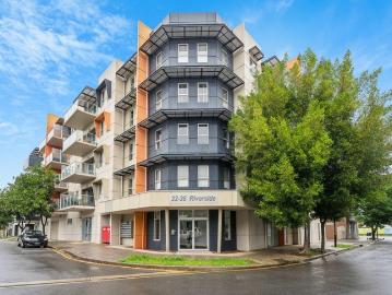 Affordable Living in Vibrant Mawson Lakes
