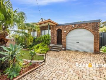 Tuggerah Lake, Jilliby, Wyong Region, Snapper Island