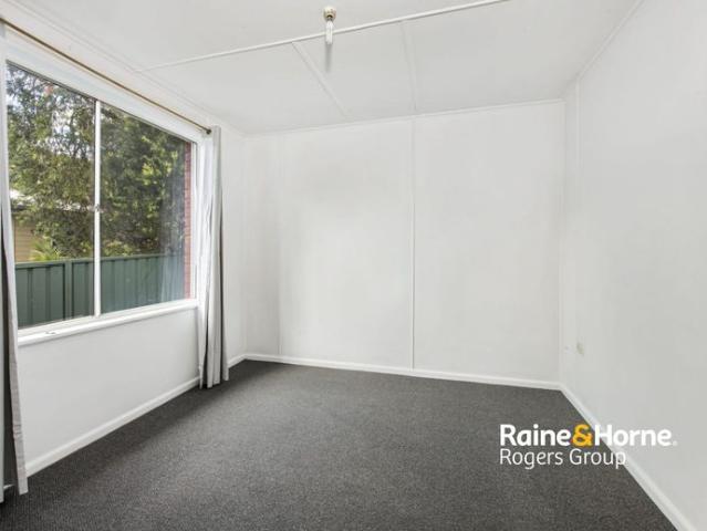 Affordable Living on Sunrise Ave!