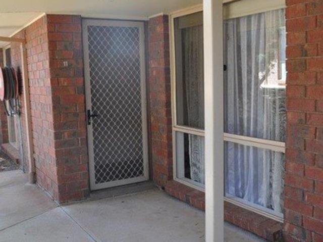 Affordable, Low Maintenance Living in a Convenient Location