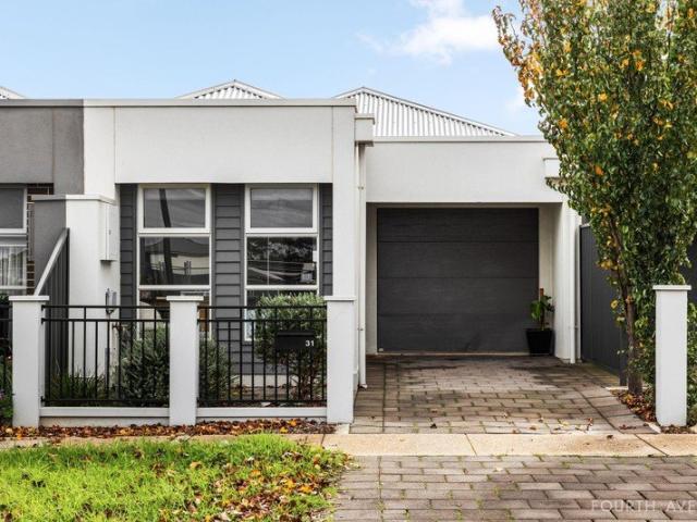 Affordable, Low Maintenance Living in Sought After Orleana Waters