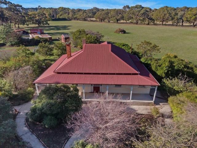 Affordable Rural Living with Space, Shedding & Potential