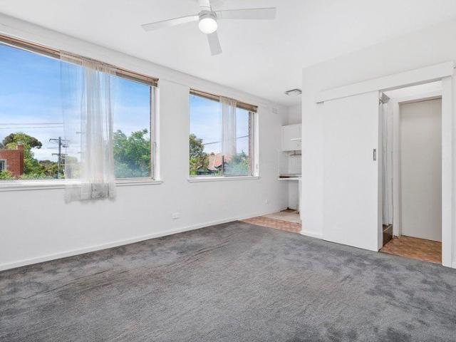 Affordable Studio Living in a Prime Hawthorn Location, multiple units available, individual unit pricing in ad