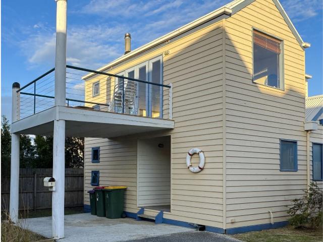 AFFORDABLE SEASIDE LIVING! 7/11 13 Noel Street Apollo Bay VIC