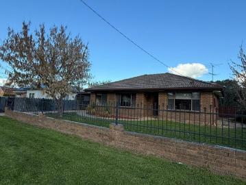 Affordable & Solid 2 Bdrm Brick Home in Holbrook