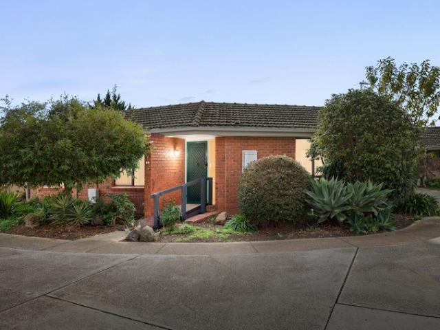 Affordable South Side Living in the Heart of Werribee