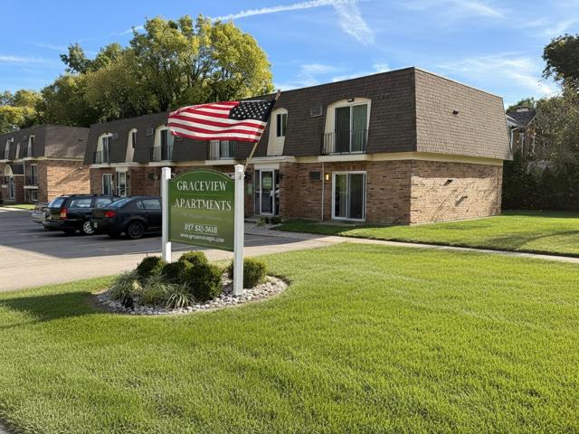 Graceview Apartments 2 Bedroom Apartment for Rent at 1211 W Main St, Troy, OH 45373