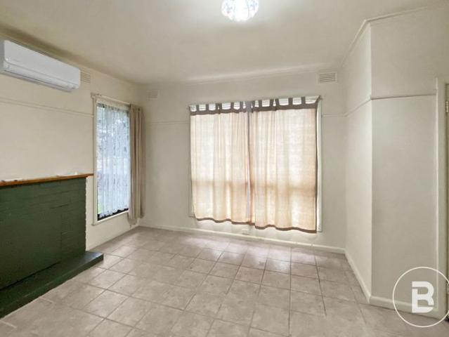 AFFORDABLE THREE BEDROOM WENDOUREE PROPERTY