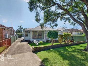 Argenton, Newcastle - Equipped kitchen
