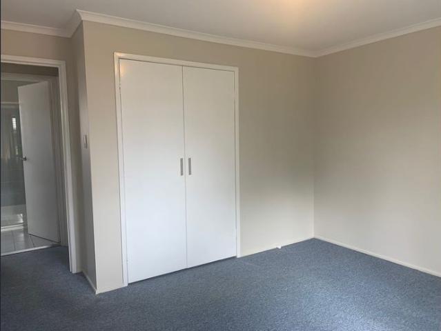 Affordable Townhouse in Quiet Complex of 6