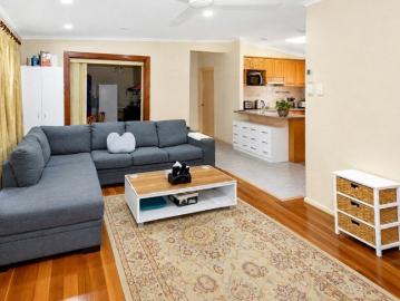 Affordable 1st Home.