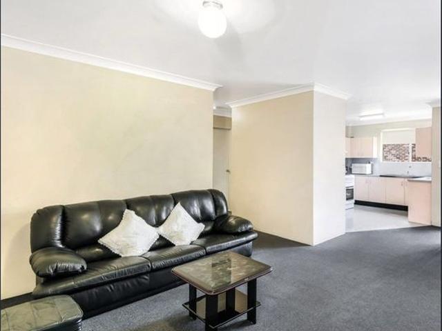 Affordable 2 Bedroom Unit in Popular Westmead Street