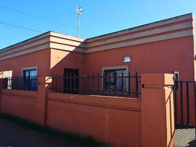 affordable 2 bedroom home with 2 fla.